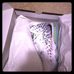 LeBron James 17 All white Brand new